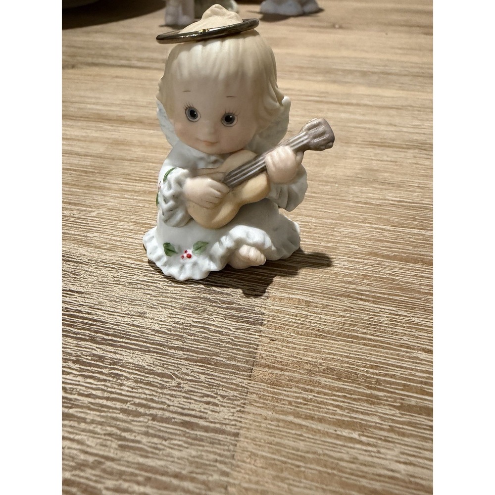 Vintage Morehead Porcelain Angel Playing Violin Figurine 1986